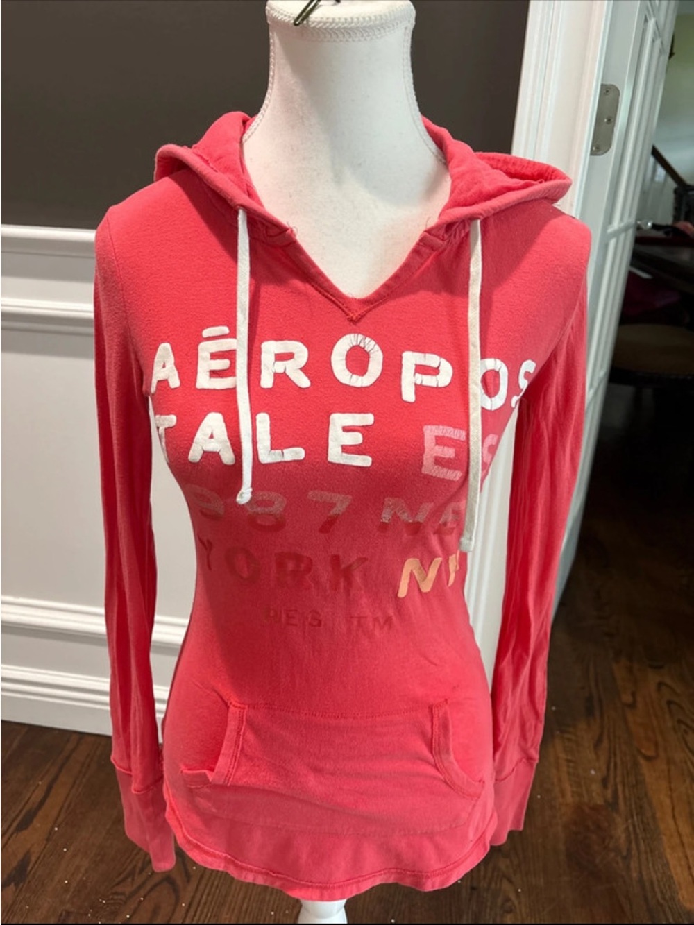Aeropostale Coral Hooded Graphic Pullover - Picture 2 of 9